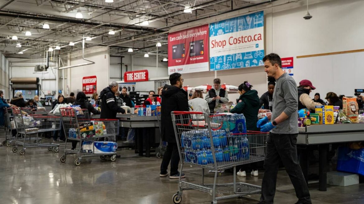 Kroger CEO takes a shot at Costco and Aldi