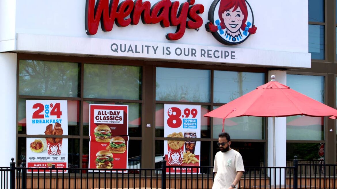 57-year-old Burger chain closed 28 restaurants, 100s more coming