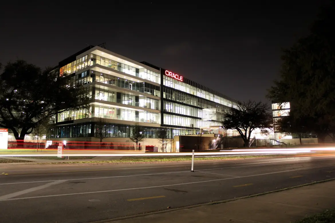 Oracle Stock Price Prediction: $137 Now, $205 Bull, $98 Bear