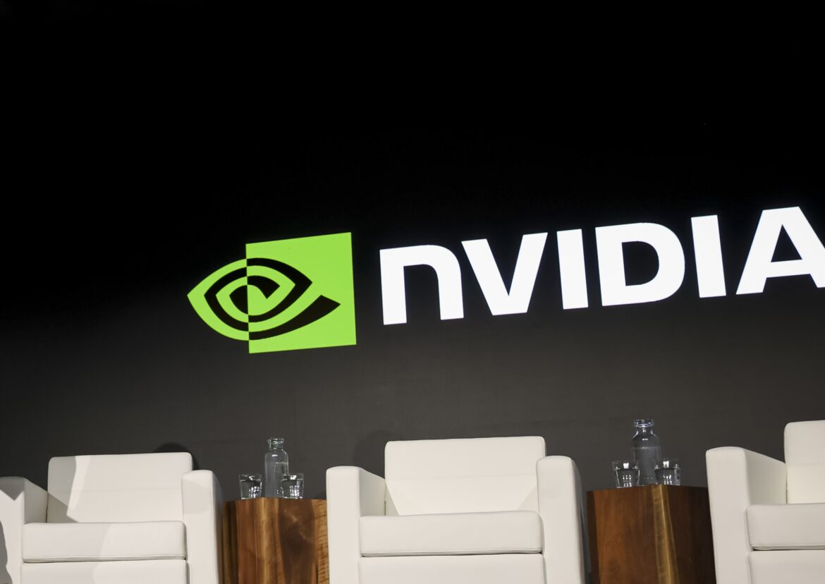 Why Nvidia stock is down over 4% on Thursday?
