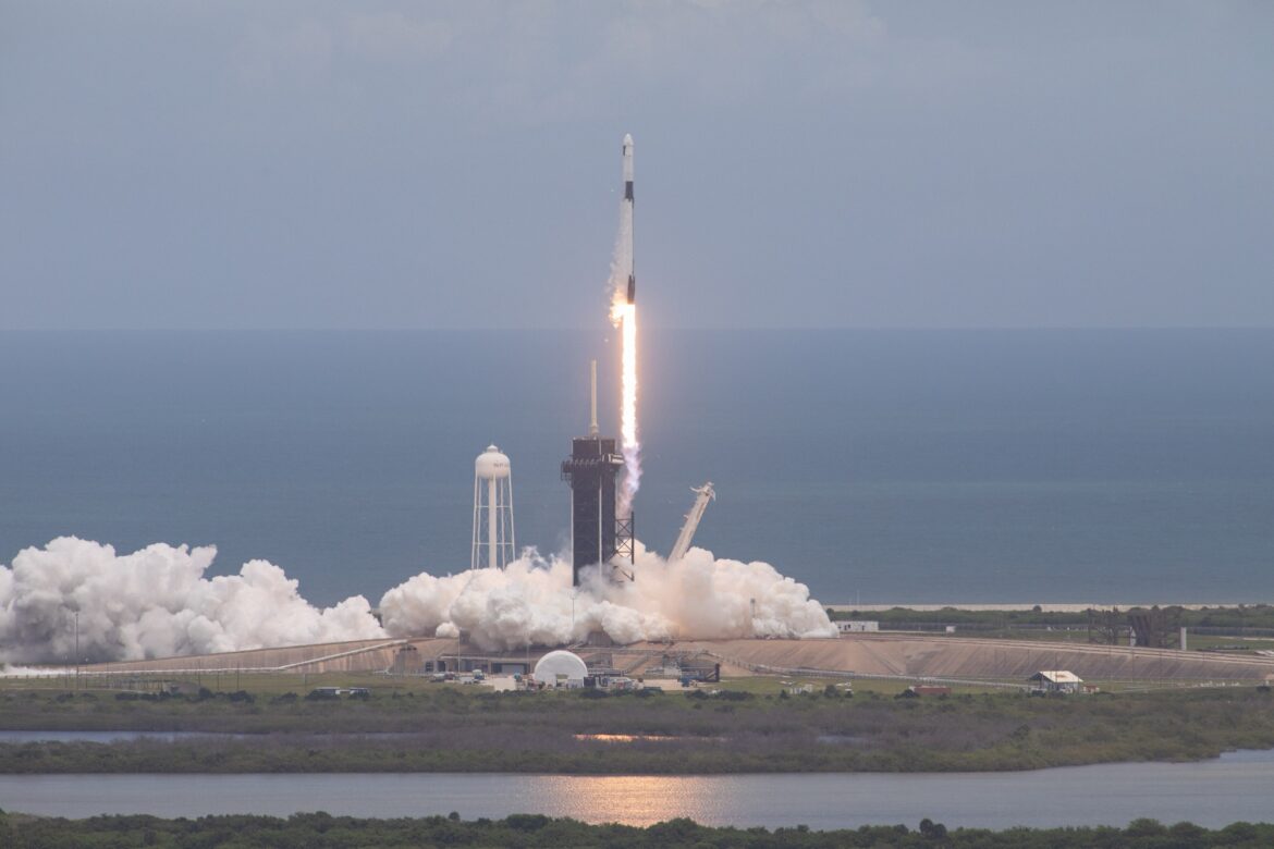 SpaceX revenue up 161% to $14.6 billion